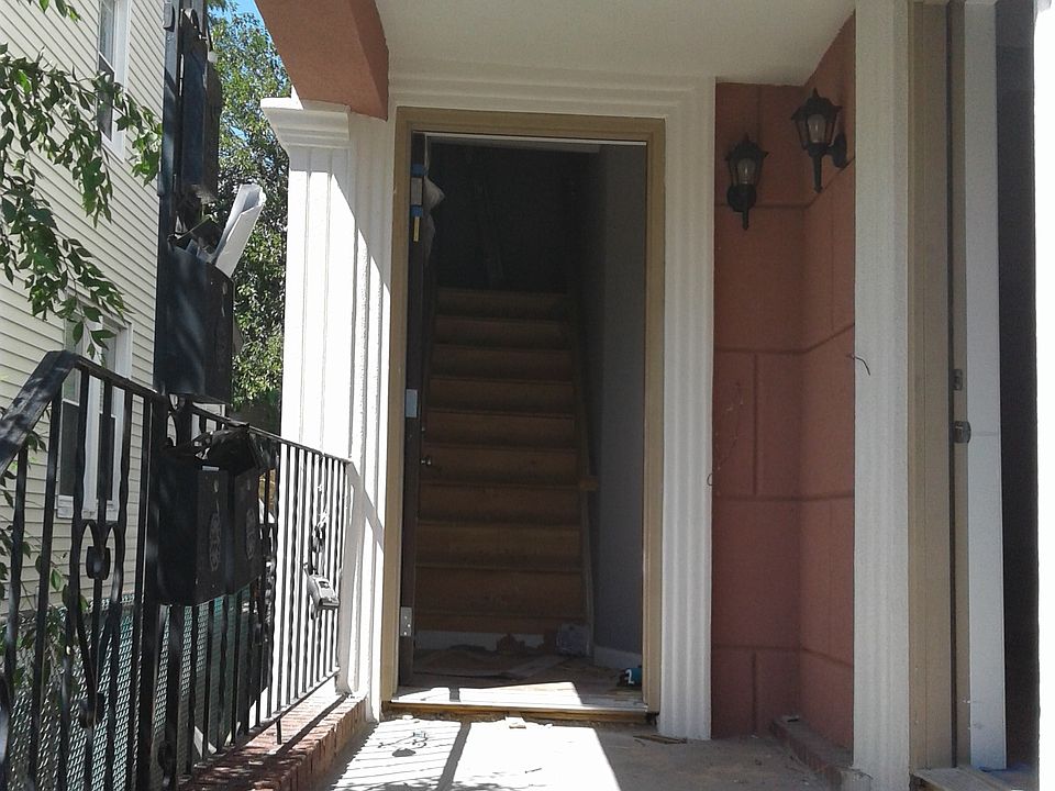 2nd image of 113-23 Murdock Ave