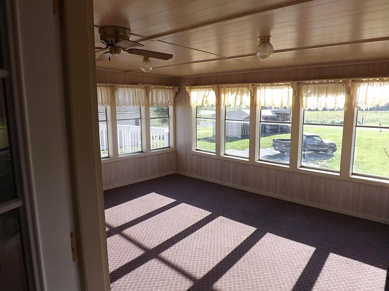 2111 SE Powell Rd — Photo 12