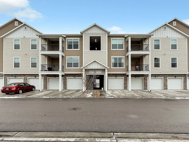 73 W Seasons Dr — Photo 3