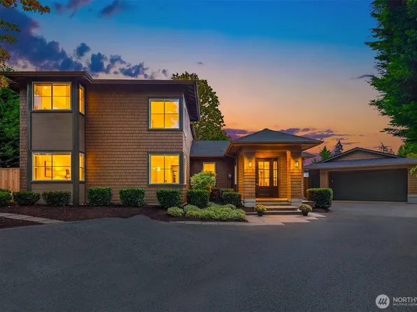701 20th Avenue W, Kirkland, WA 98033
