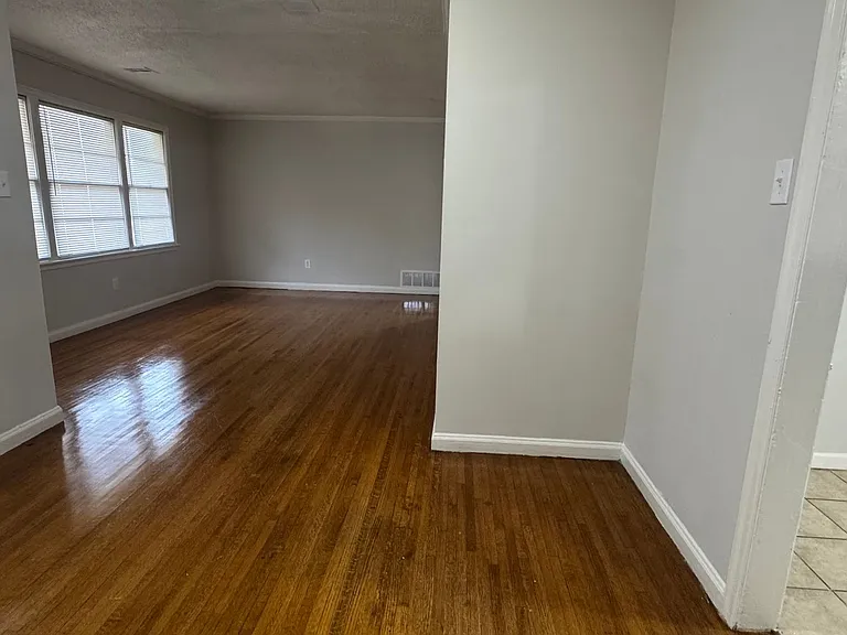 4533 Dunn Ave — Photo 5