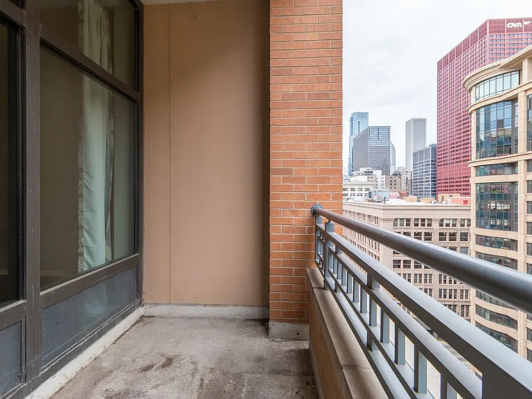 520 S State St #1403 — Photo 12