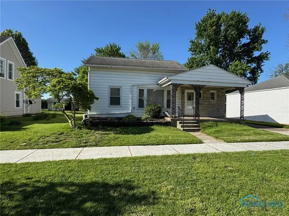 651 Park St, Napoleon, OH 43545
