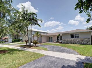 8241 SW 205th St, Cutler Bay, FL 33189