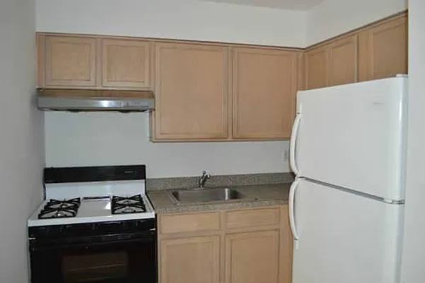 Rented by Dream Space Realty | media 14