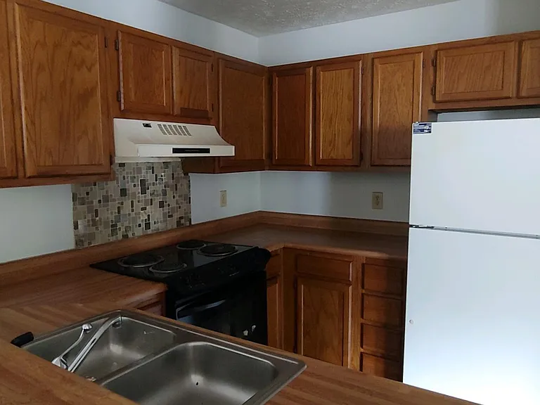 1908 Tryon Dr #4 — Photo 3