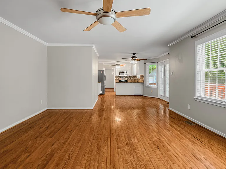 3924 Liberty Point Dr — Photo 24