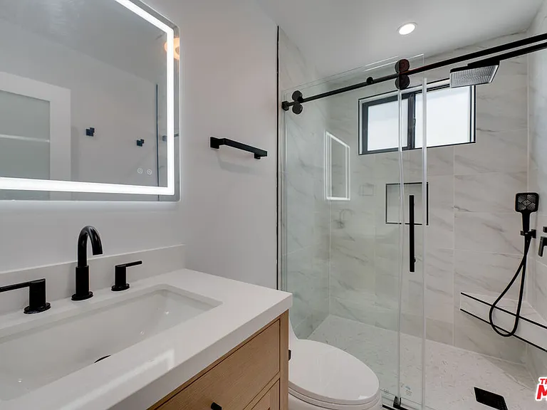 928 N San Vicente Blvd #109 — Photo 9