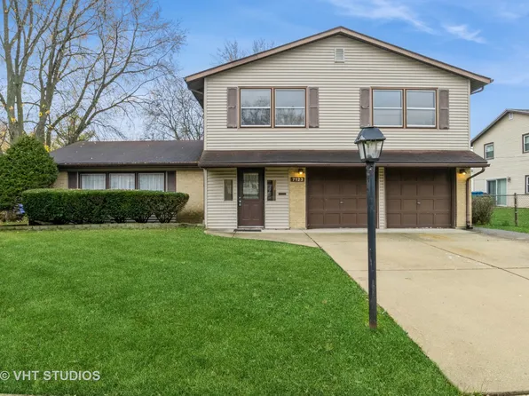 7123 Longmeadow Ln, Hanover Park, IL 60133