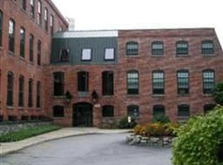 71 Princeton St APT 105, North Chelmsford, MA 01863