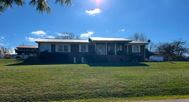 1st image of 262 Flatwoods Dr