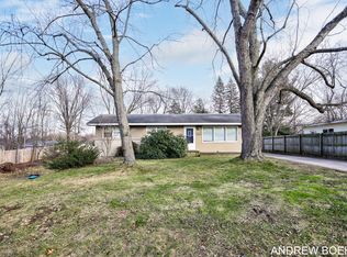 303 Lane Ave, Holland, MI 49423