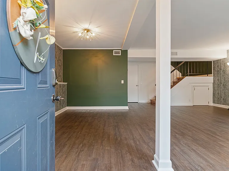 2116 Hobbs Rd #C2 — Photo 6
