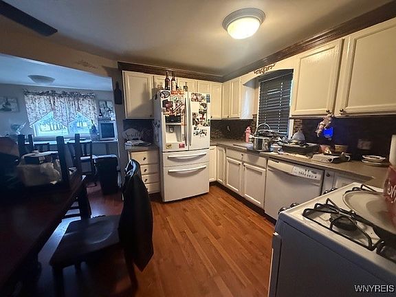 5th image of 7473 Townline Rd