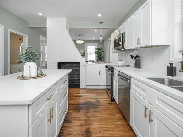 179 Ocean St, Providence, RI 02905