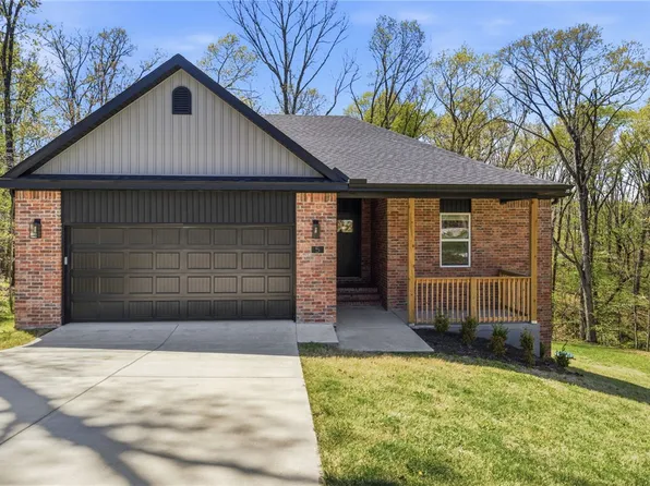 5 Bedworth Cir, Bella Vista, AR 72715