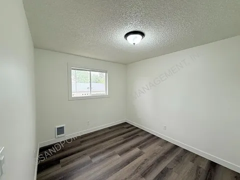 1315 Hickory St #9 — Photo 21