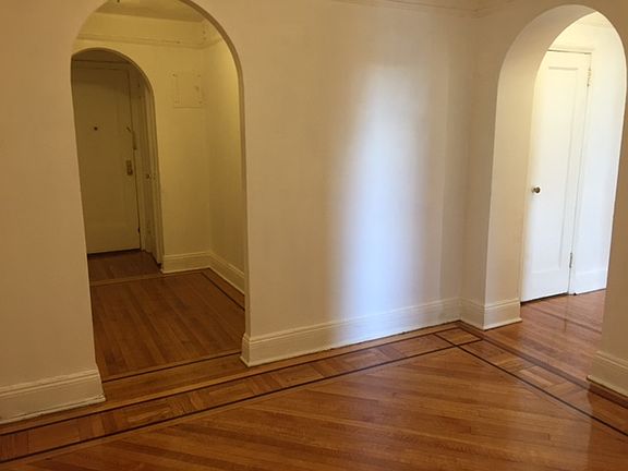 4th image of 1 Broad Pkwy APT 3P