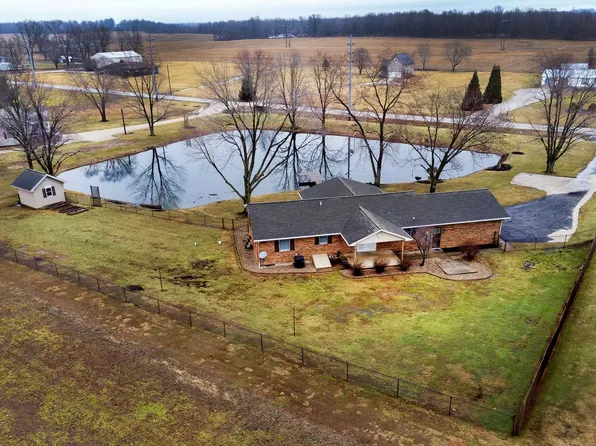 265 S 1225th Rd E, Oakland City, IN 47660