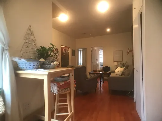 Rented by Mason Real Estate | media 18