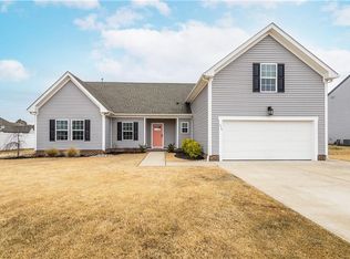 116 Parrish Point Ln, Moyock, NC 27958