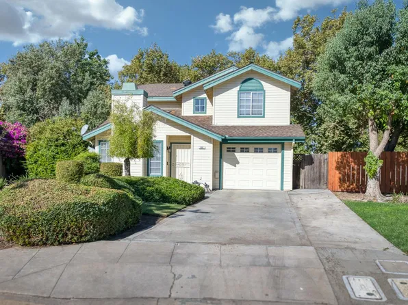 801 E Chickadee Ct, Fresno, CA 93730