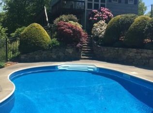 141 Whisconier Rd, Brookfield, CT 06804