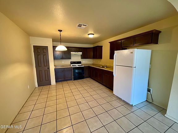 4th image of 5724 Ybarra Ct
