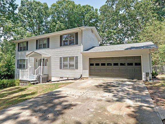 2nd image of 4348 Woodhaven Ln