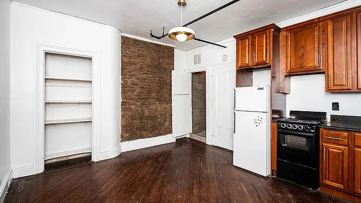 Rented by RBM Management | media 9