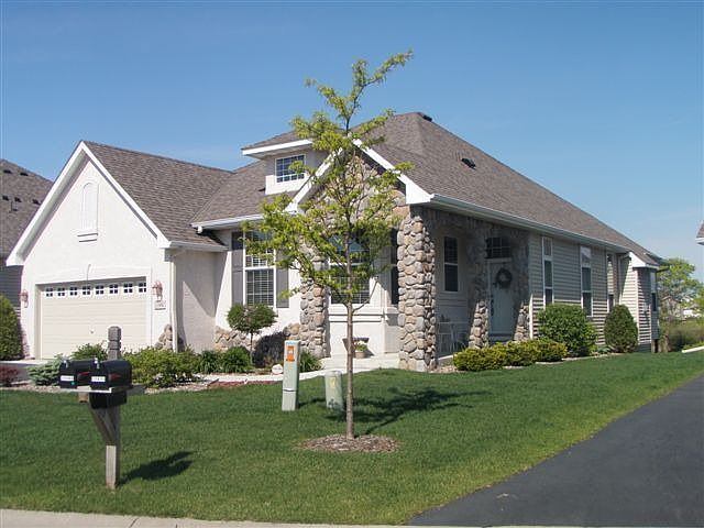Detached Townhome