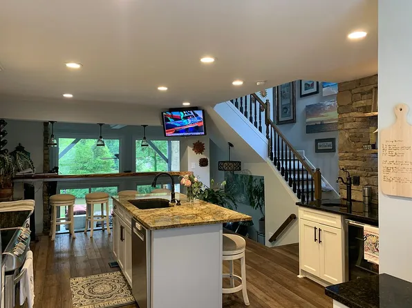 1016 Riverbend Club Dr SE #16, Atlanta, GA 30339