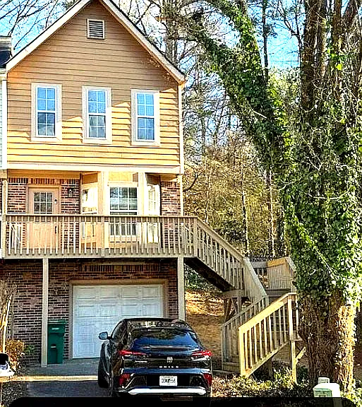Laurel Bridge Ct SE — Photo 1
