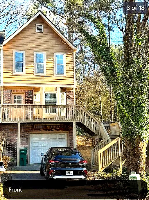 Laurel Bridge Ct SE