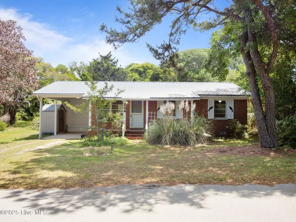 204 Cedar Street, Emerald Isle, NC 28594
