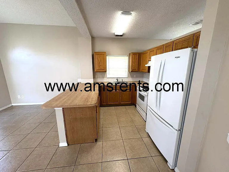 2404 Condado Ct — Photo 14