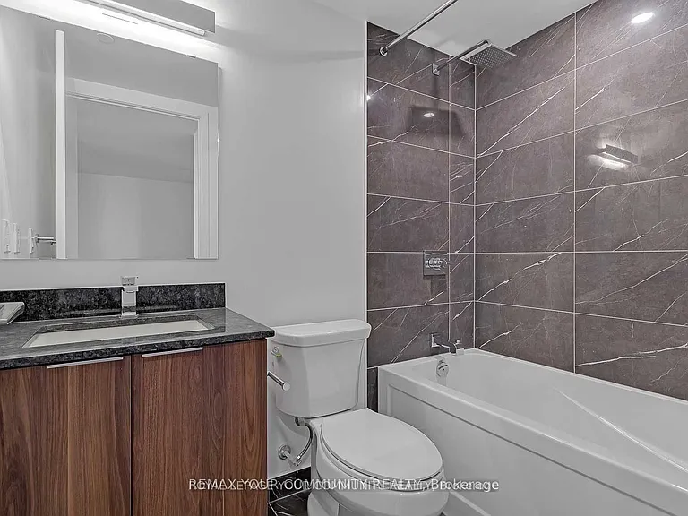 501 Yonge St #4802 — Photo 24