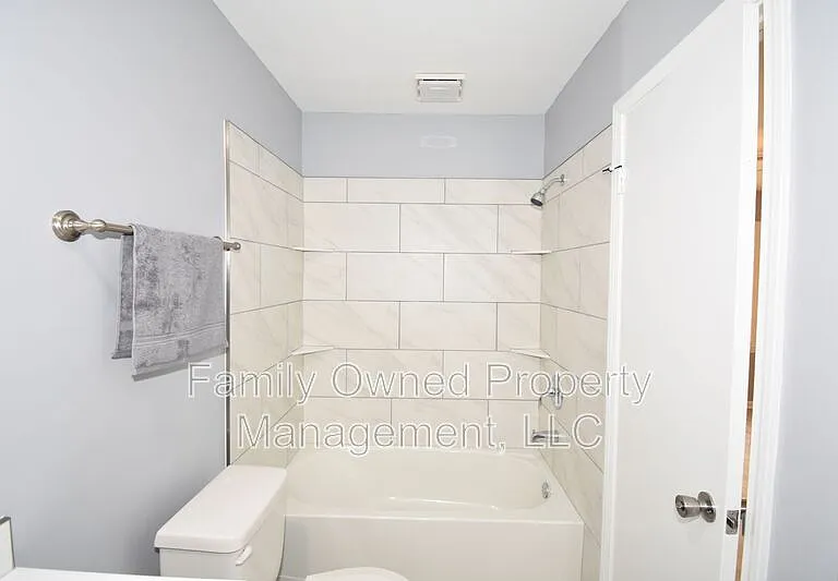 113 Susan Dr #A — Photo 20