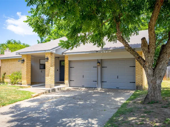 6329 Peggy Dr, Fort Worth, TX 76133