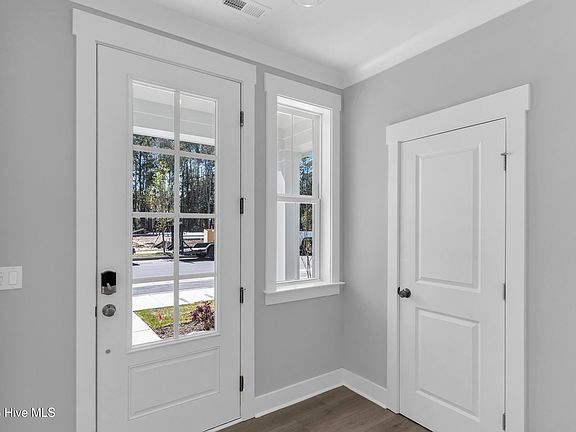 4th image of 4045 Watersail Drive #133