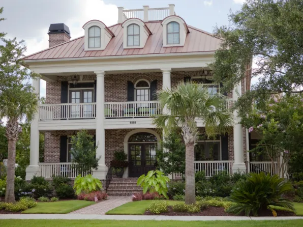 659 Island Park Dr, Charleston, SC 29492