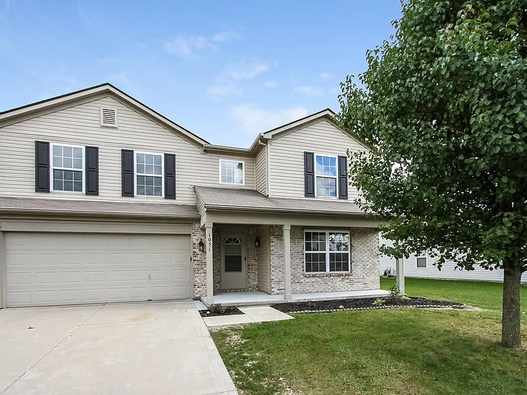 1051 Pine Ridge Way — Photo 1