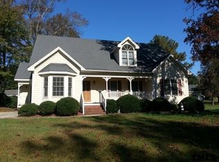 5608 Sterlingwoods Dr, Fuquay Varina, NC 27526