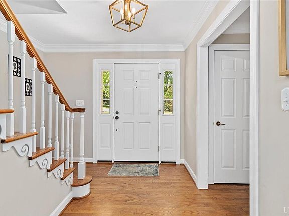 4th image of 1803 Royal Oak Dr