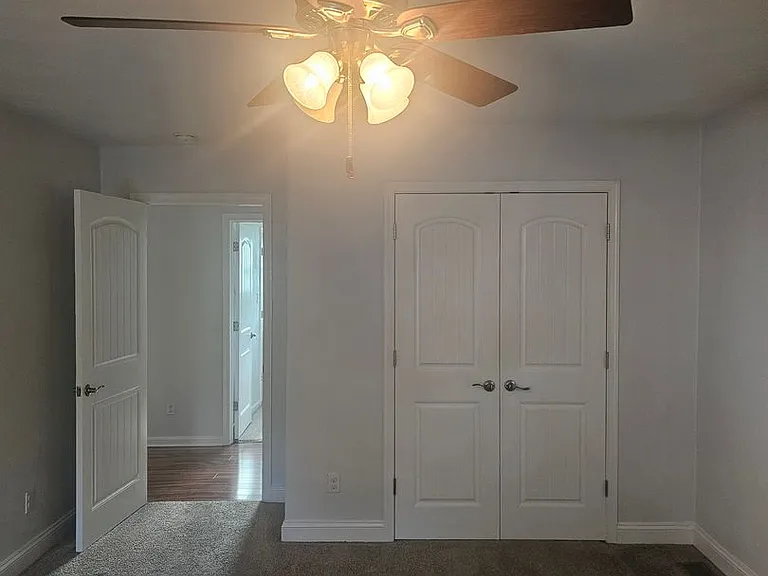 1068 Sharon Dr — Photo 24