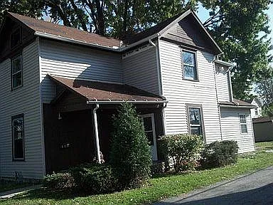 6 bed, 1726 sqft, $3,000 — Photo 3