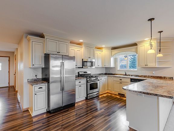 3rd image of 416 Beachcomber Dr #3