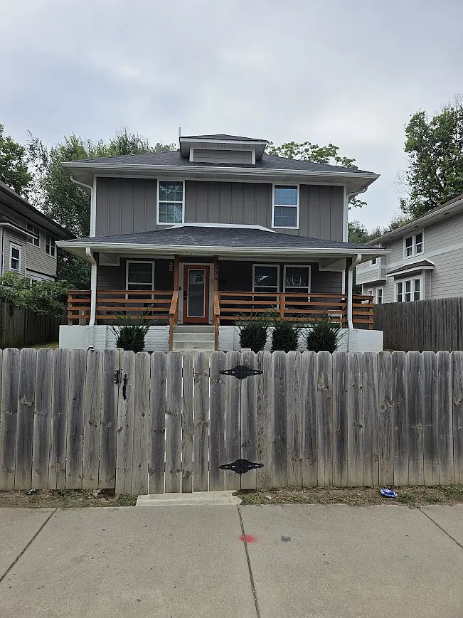 4 bed, 3230 sqft, $4,750 — Photo 2