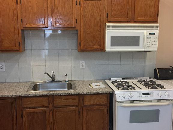 4th image of 214 Cumberland St
