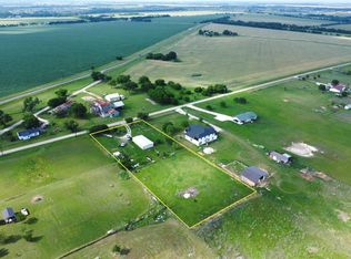 216 Hight Rd, Waxahachie, TX 75167